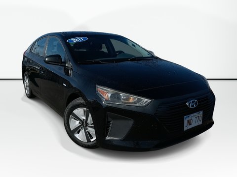 2017 Hyundai Ioniq Hybrid SE | Roof | Cam | HtdSeat | Bluetooth | USB | AC