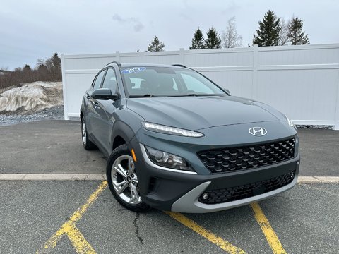 2022 Hyundai Kona Preferred | Roof | Lthr | Warranty to 2027