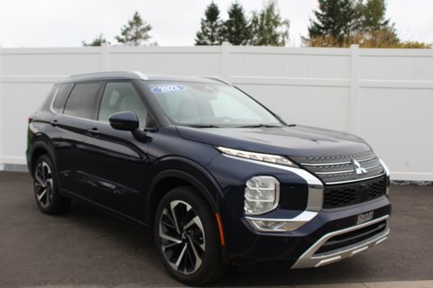 2023 Mitsubishi Outlander GT S-AWC | Leather | Roof | Nav | Warranty to 2033