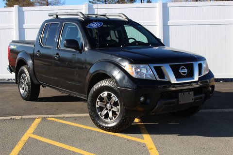 2017 Nissan Frontier PRO-4X | Cam | USB | Bluetooth | Keyless | Cruise