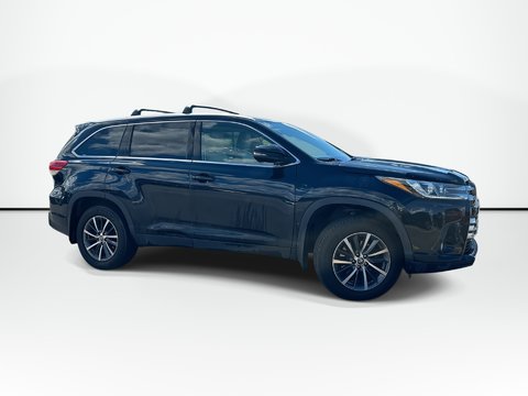 2019 Toyota Highlander XLE | Roof | Lthr | Cam | Bluetooth | Aux | USB