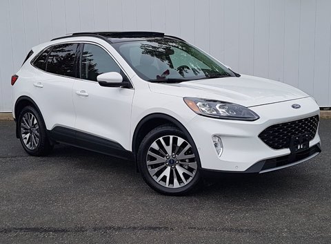 2020 Ford Escape Titanium Hybrid | Leather | Roof | Nav | Cam | USB