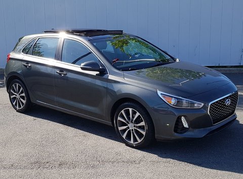 2020 Hyundai Elantra GT Luxury | Roof | cam | USB | Htd. Wheel | Bluetooth