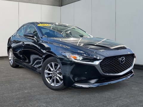 2022 Mazda 3 GS | Cam | USB | HtdSeats | Warranty to 2029