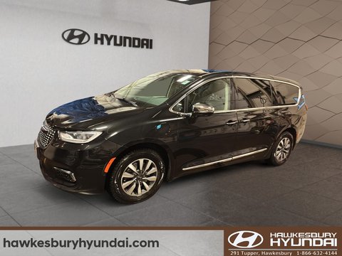 2022 Chrysler Pacifica Hybrid Limited