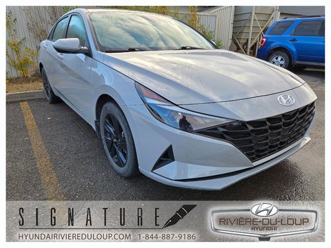 Hyundai Elantra  2022