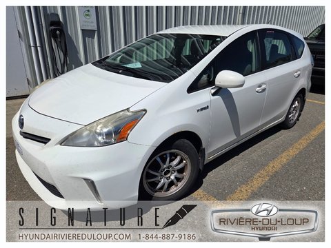 2013 Toyota Prius v HYBRIDE