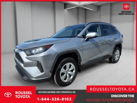 Toyota RAV4 LE 2020