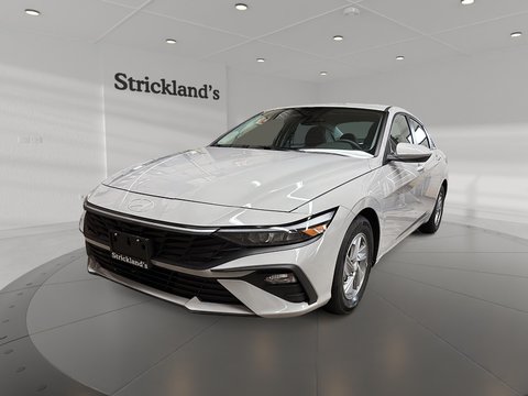 2024 Hyundai Elantra Essential IVT