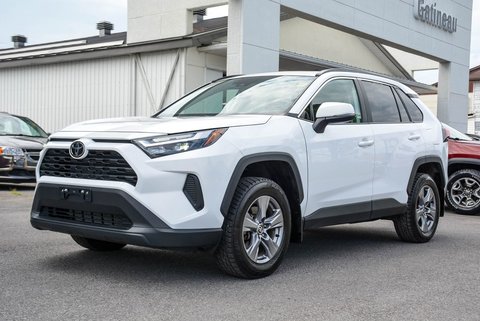 Toyota RAV4  2024