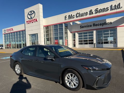 Toyota Camry Hybrid SE 2026