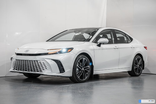 Toyota Camry  2025