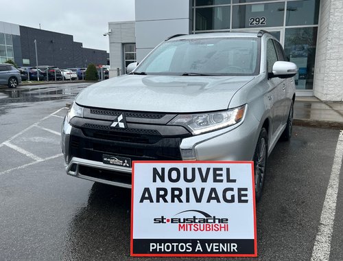 Mitsubishi OUTLANDER PHEV BLACK EDT**À PARTIR DE 0.9%**S-AWC**TOIT OUVRANT** 2022