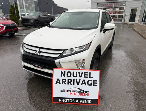 Mitsubishi Eclipse Cross ES**S-AWC**CARPLAY**CRUISE**BANCS CHAUFFANTS**MAGS 2019