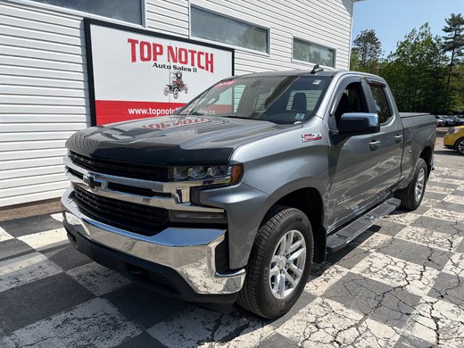 2019 Chevrolet Silverado 1500 LT - power seats, reverse camera, hands free, a/c