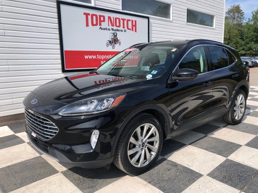 2022 Ford Escape Titanium Hybrid - Sunroof, Heated Seats, Carplay