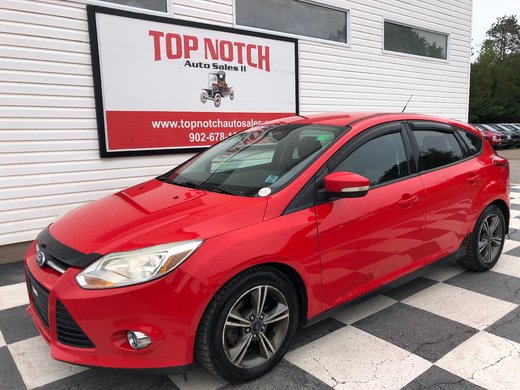 2014 Ford Focus SE - CD Player, Heated Seats, Power Windows