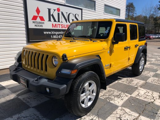 2019 Jeep Wrangler Unlimited Sport - 4WD, reverse camera, hands free, cruise