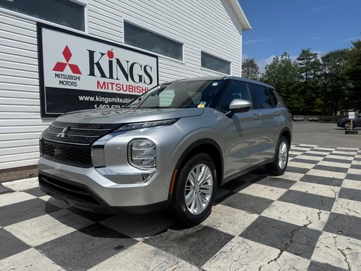 2024 Mitsubishi Outlander ES, keyless entry, backup camera, Bluetooth