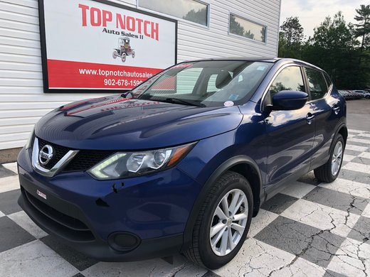 2017 Nissan Qashqai S - Reverse Camera, ECO Mode, AUX Port