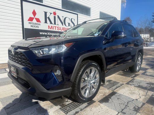 2019 Toyota RAV4 XLE, keyless entry, backup camera, Bluetooth