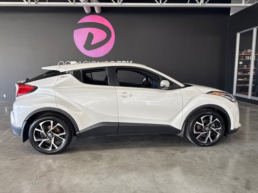 Toyota C-HR XLE PREMIUM 2021