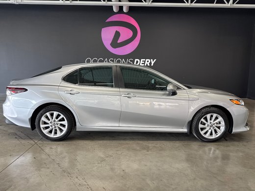 2021 Toyota Camry Hybrid LE