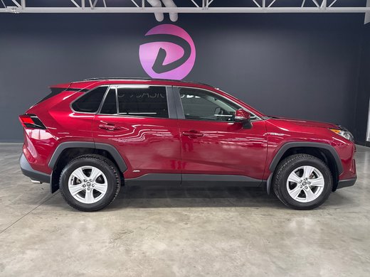 Toyota RAV4 Hybrid XLE 2021