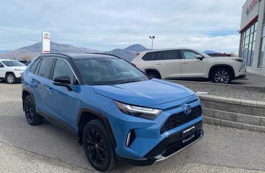 2022   Hybrid XSE