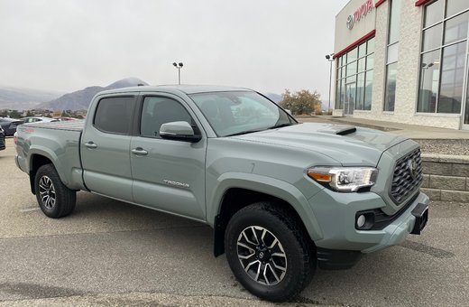 2022   TRD Sport Premium