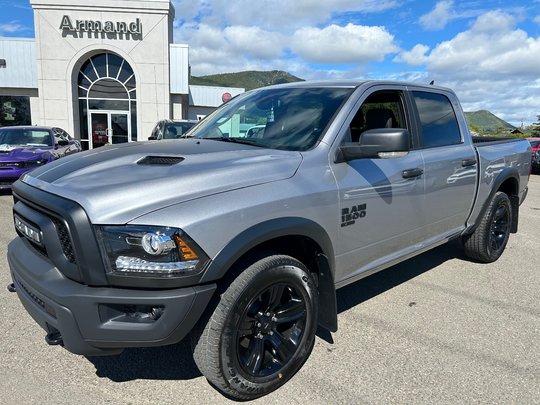 Ram 1500 Classic WARLOCK 2024