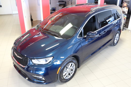 Chrysler Pacifica TOURING Front-wheel Drive 2022