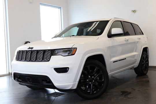 2022 Jeep GRAND CHEROKEE WK Altitude V6 4X4 Toit-Ouvrant | Navigation | Suede