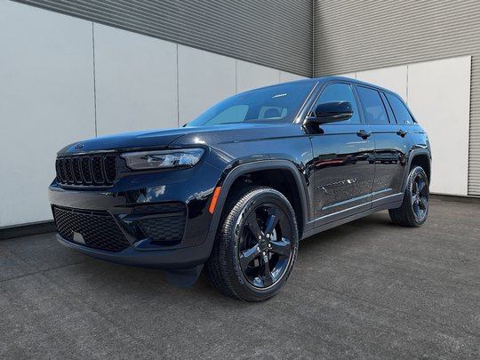 Jeep Grand Cherokee Altitude 2024
