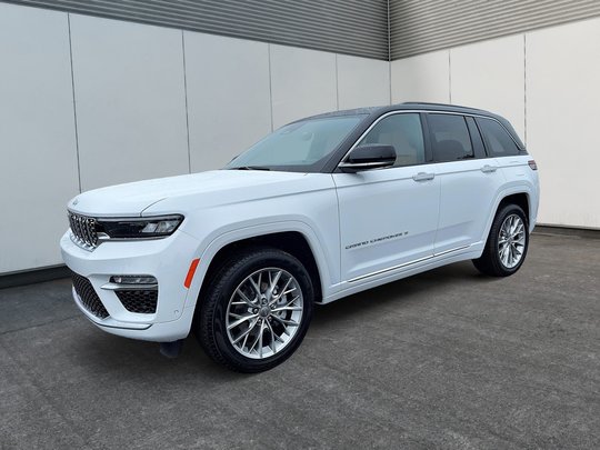 Jeep Grand Cherokee SUMMIT 2025