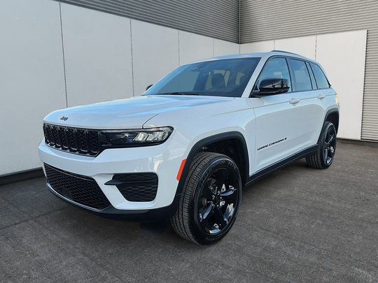 Jeep GRAND CHEROKEE LAREDO ALTITUDE 2025