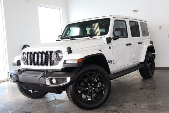 2025 Jeep Wrangler 4xe SAHARA