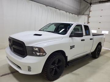 Ram 1500 Classic Express Night 4x4 V6 Boîte 6.4 2022