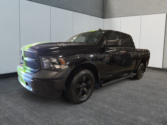 Ram 1500 Classic TRADESMAN CREWCAB V6 4X4 2023