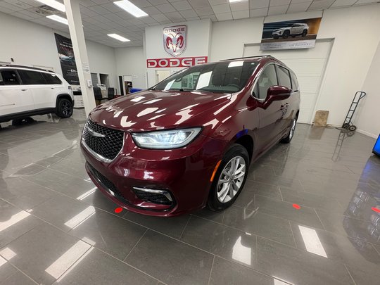 2022 Chrysler Pacifica Touring
