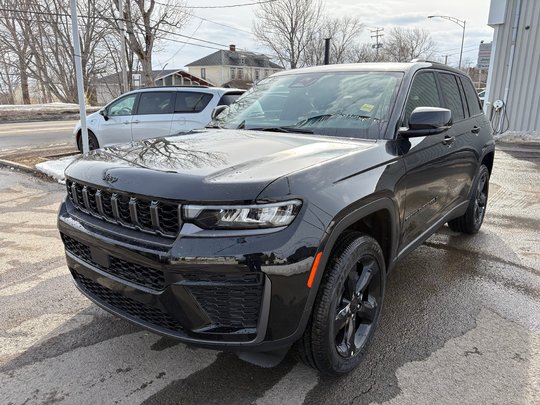 2026 Jeep Grand Cherokee ALTITUDE