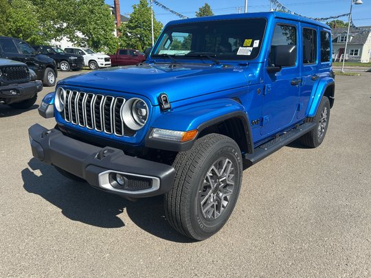 2025 Jeep WRANGLER 4-Door SAHARA