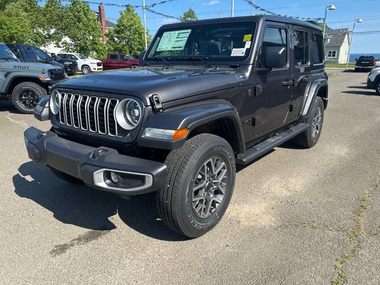 2025 Jeep WRANGLER 4-Door SAHARA