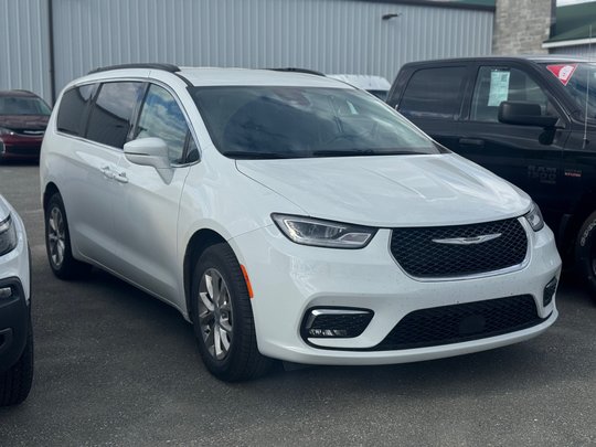 Chrysler Pacifica TOURING L AWD // STOW & GO 2022
