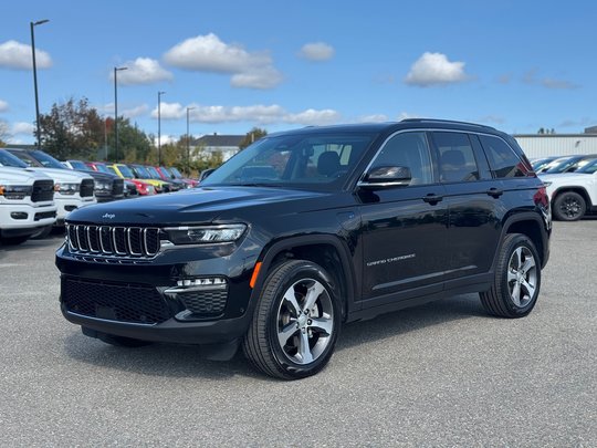 2022 Jeep Grand Cherokee 4xe 4X4 // CUIR // ECRANS PASSAGERS ARRIÈRES