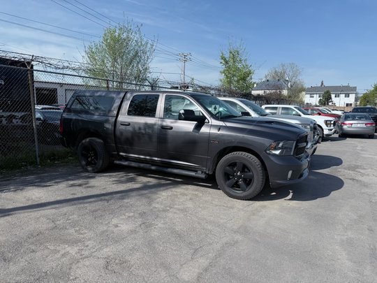 Ram 1500 Classic EXPRESS CREWCAB V8 4X4 EDITION NUIT 2021