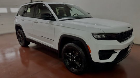 Jeep Grand Cherokee ALTITUDE 2024