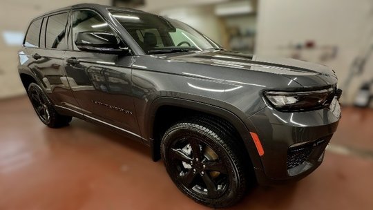 Jeep Grand Cherokee LIMITED 2025