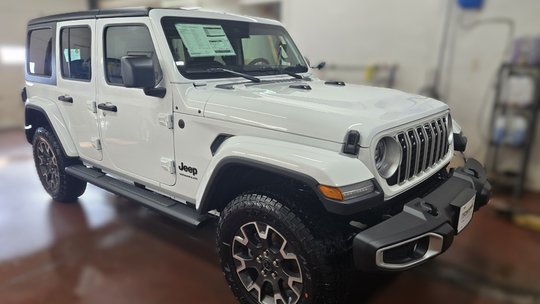 2025 Jeep WRANGLER 4-Door SAHARA