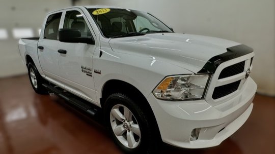 Ram 1500 Classic Express 4x4 Crew Cab 2023
